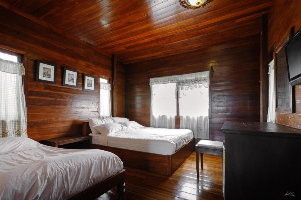 Huan Aumpron Resort Phrae Εξωτερικό φωτογραφία